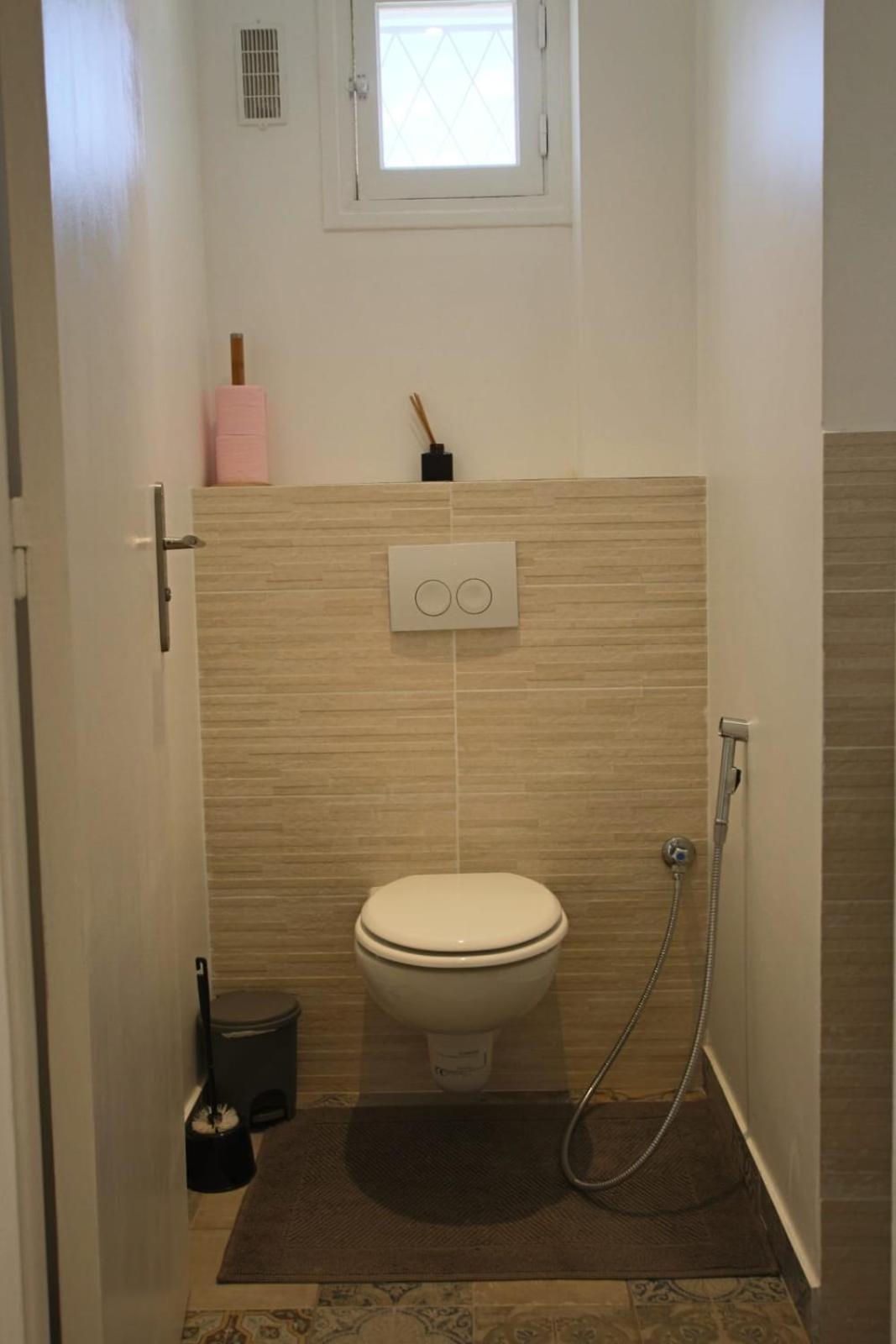 Air-conditioned Of 90 M2 Only 200 Meters Away From The Croisette * Cannes
