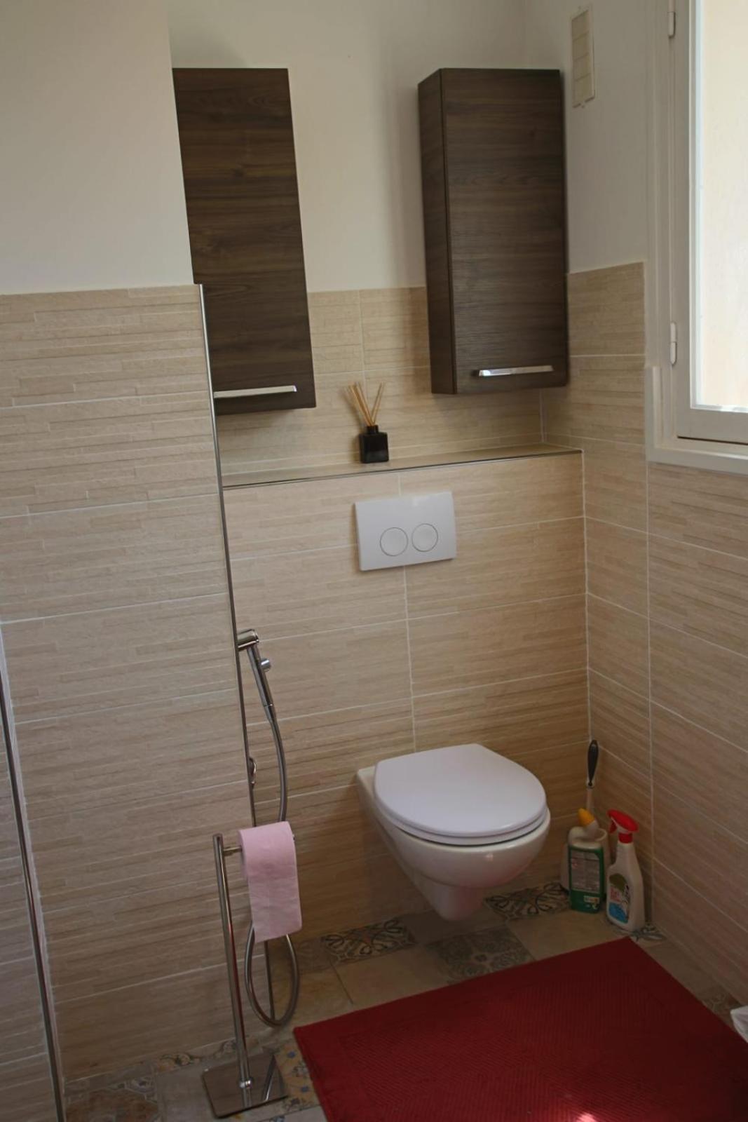 Air-conditioned Of 90 M2 Only 200 Meters Away From The Croisette Appartement Cannes