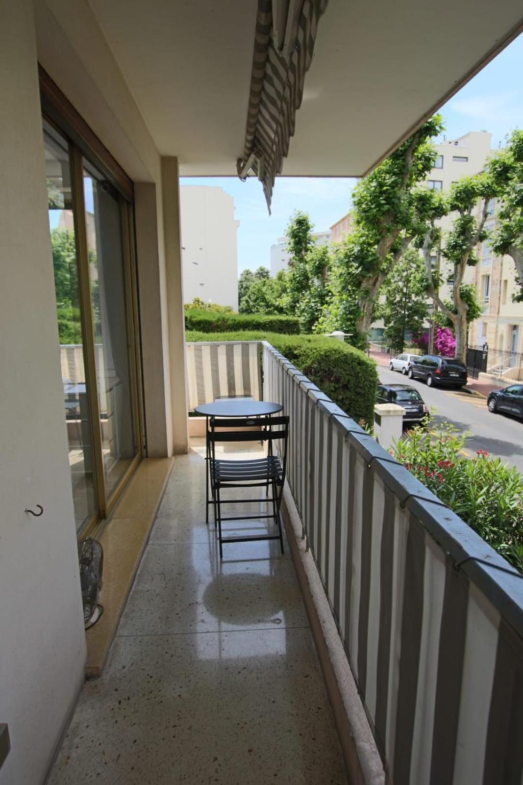 Appartement Air-conditioned Of 90 M2 Only 200 Meters Away From The Croisette *